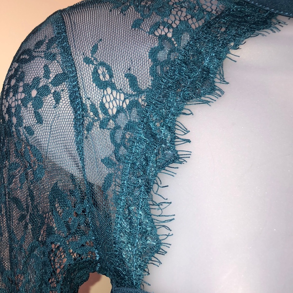 Dress - Picture 6 of 9